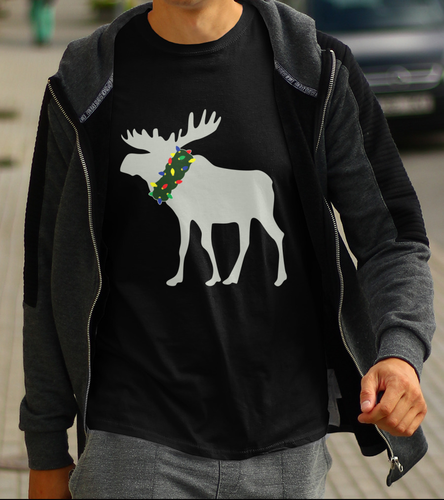 Moose With Festive Christmas Light Wreath T-Shirt