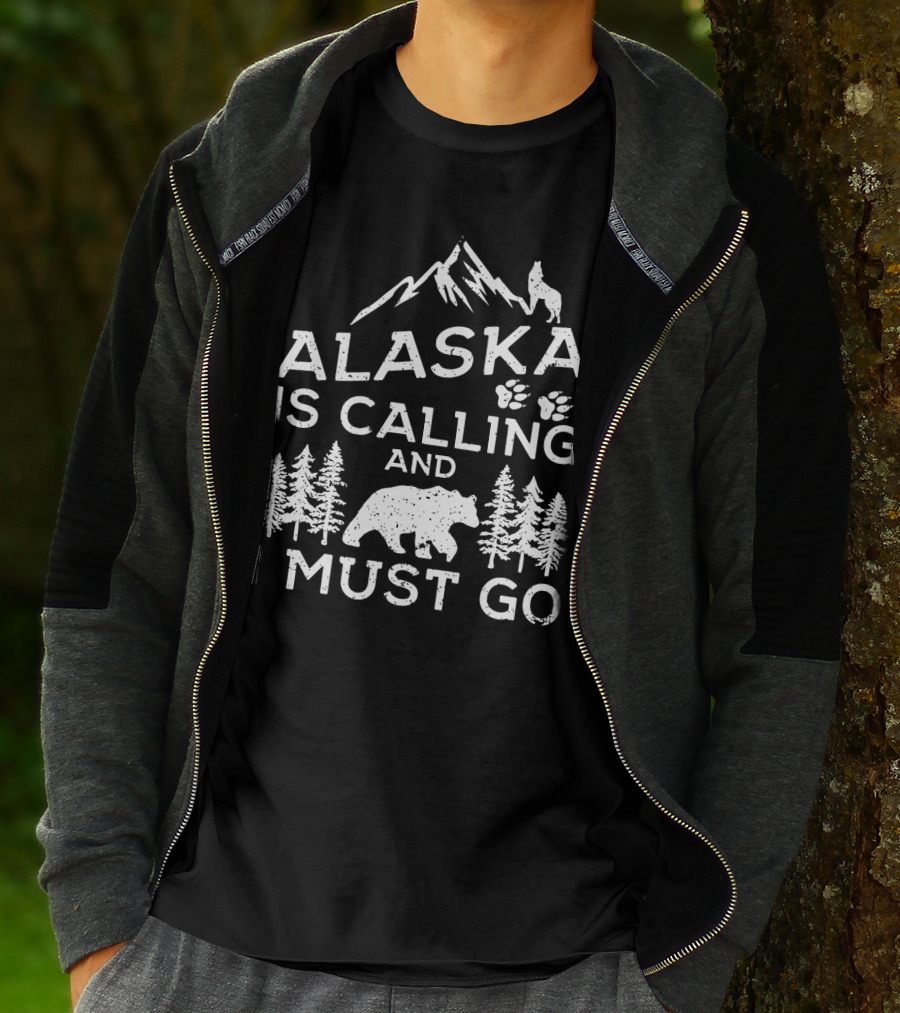 Alaska Is Calling And I Must Go Mountain Bear Wolf Pawprints Forest T-Shirt