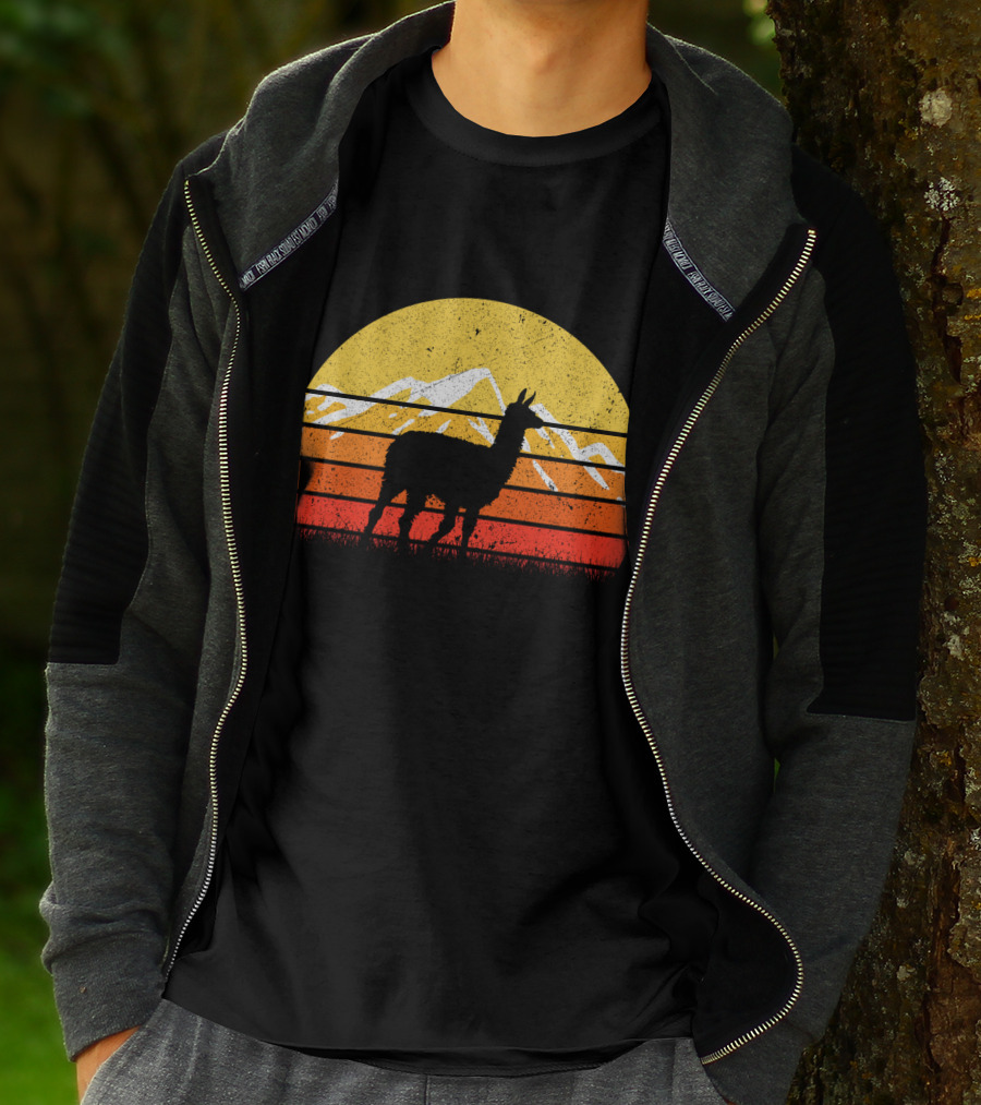 Retro Vintage Alpaca Silhouette Sunset Mountain Scene T-Shirt