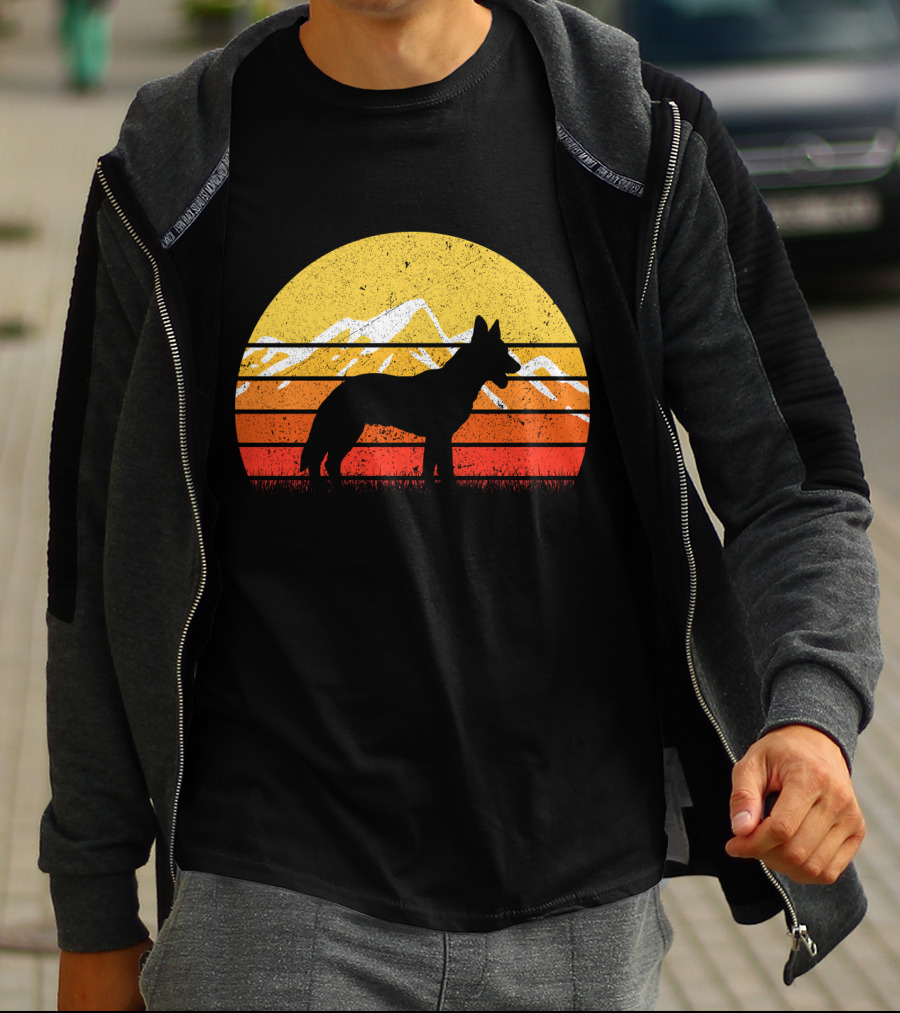 Retro Vintage Belgian Malinois Dog Sunset Mountain T-Shirt