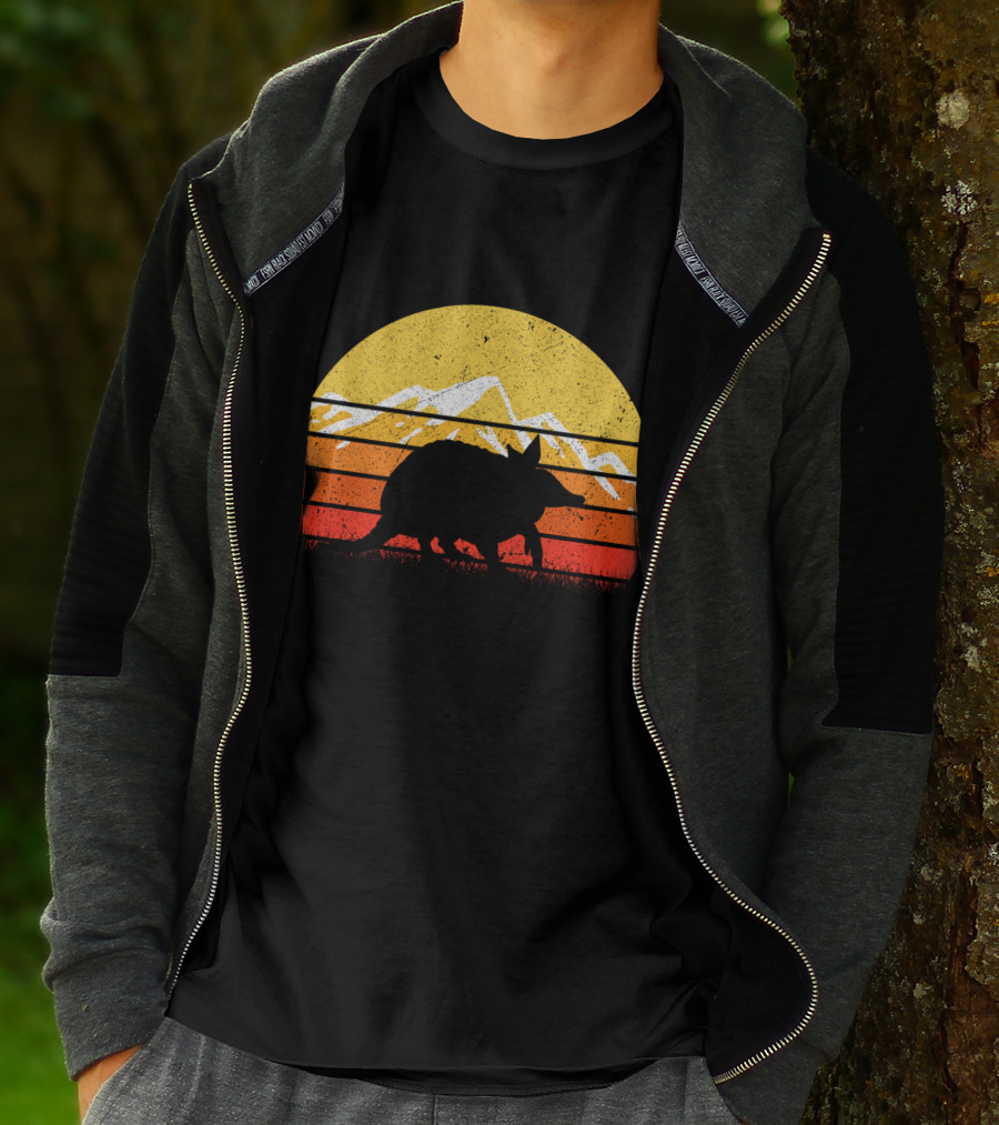 Retro Vintage Armadillo Silhouette With Sunrise Mountains T-Shirt
