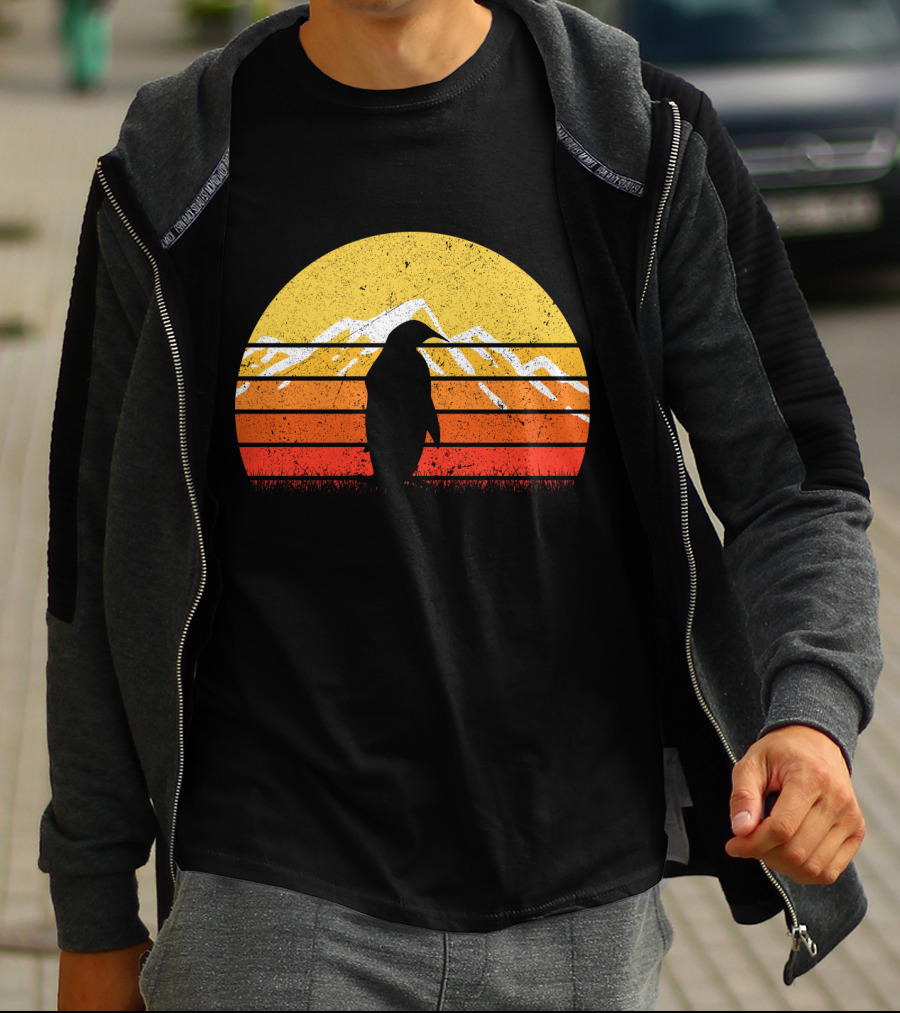Retro Vintage Penguin Sunset Mountain T-Shirt