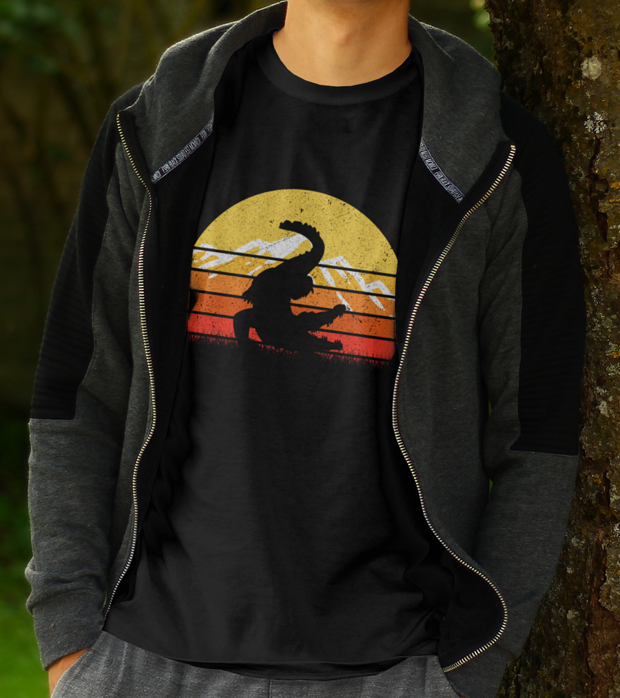 Retro Vintage Alligator Sunset Mountain T-Shirt