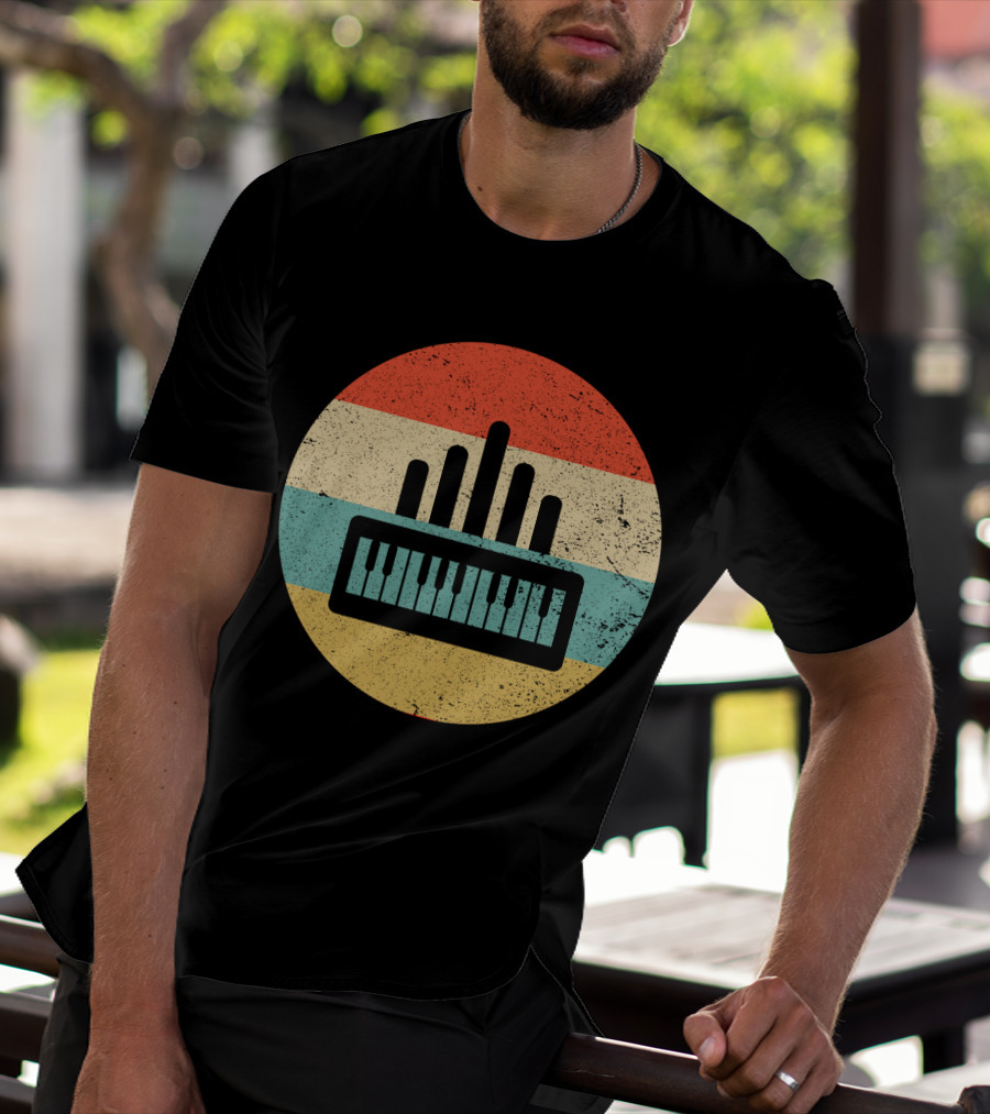 Vintage Retro Organ Keyboard With Striped Circle T-Shirt