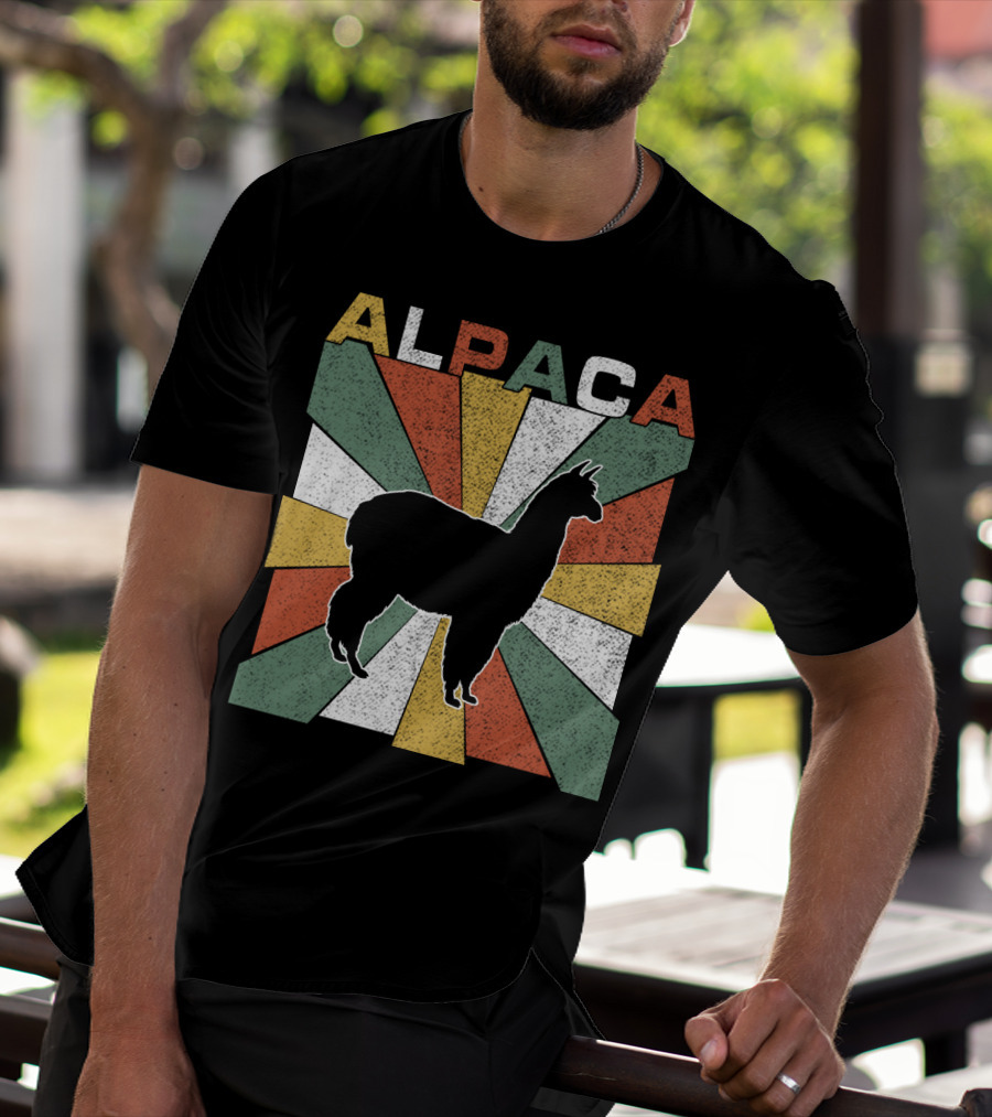 Alpaca Retro 70s Silhouette Vintage Colors T-Shirt