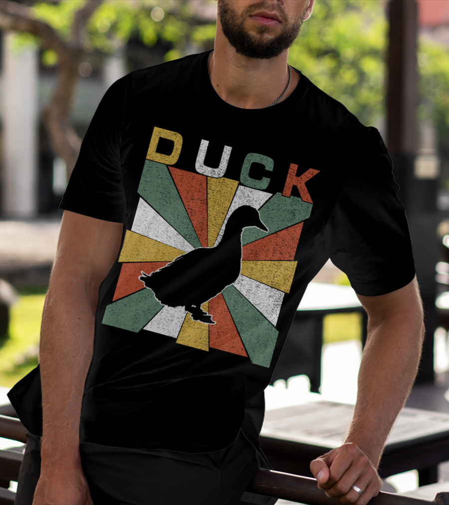 Duck Retro 70s Vintage Silhouette Sunburst T-Shirt