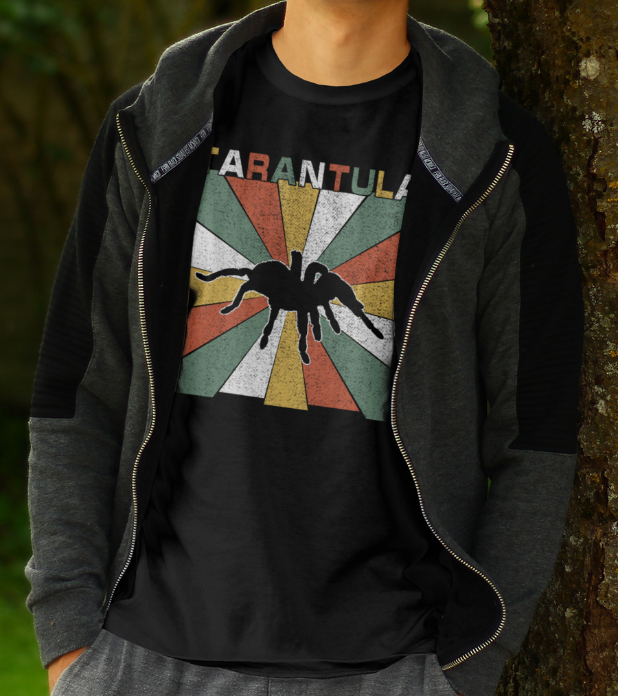 Tarantula Retro 70s Vintage Silhouette With Colorful Geometric Background T-Shirt