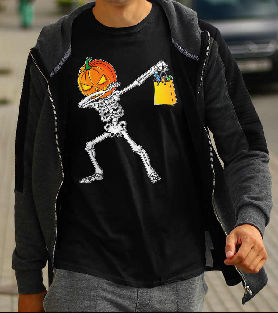 Funny Dabbing Skeleton With Pumpkin Head And Candy Bag For Halloween Kids T-Shirt