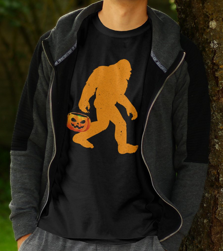Funny Bigfoot Halloween Jack-o'-Lantern T-Shirt