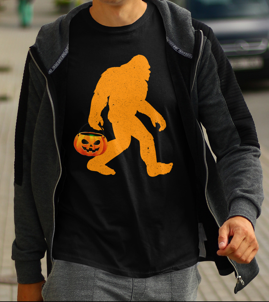 Funny Bigfoot Halloween Jack-o'-Lantern T-Shirt