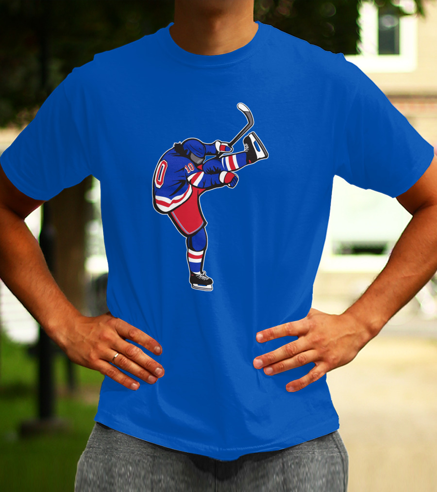 Xanh Bien Hockey Player Kicking Pose Blue Background T-Shirt