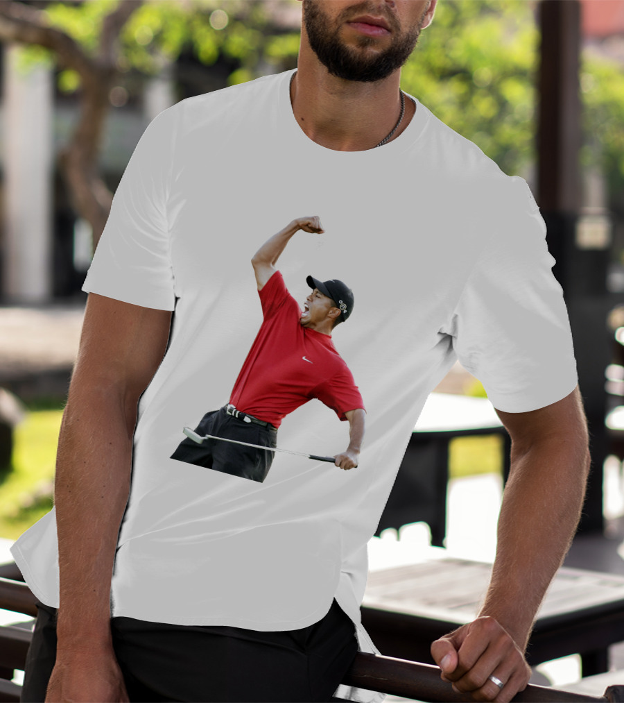 Tiger Woods Golf Victory Red Putter T-Shirt