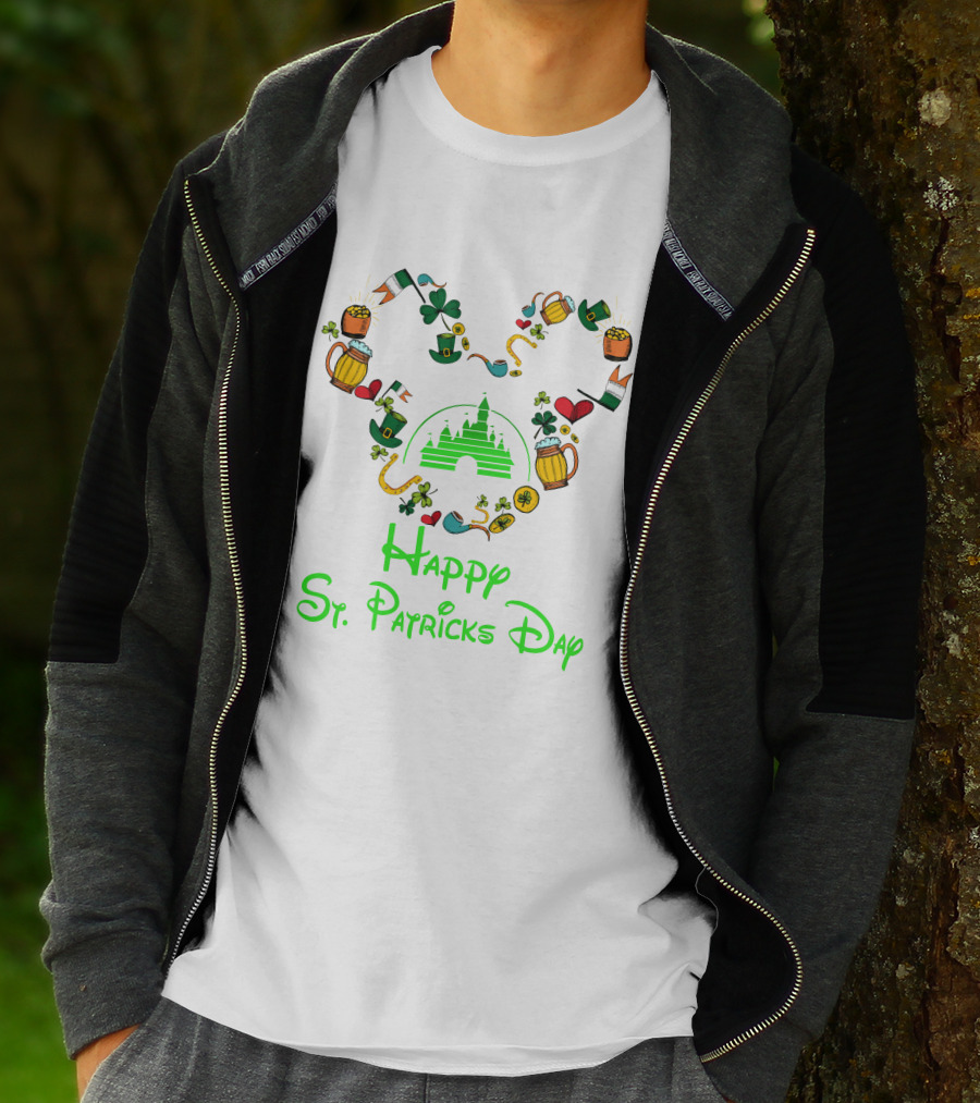 Happy St. Patrick's Day Castle And Shamrocks T-Shirt