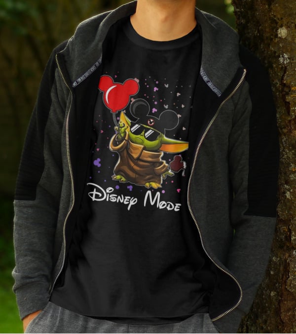 Disney Mode Baby Yoda With Mickey Balloon And Ears T-Shirt