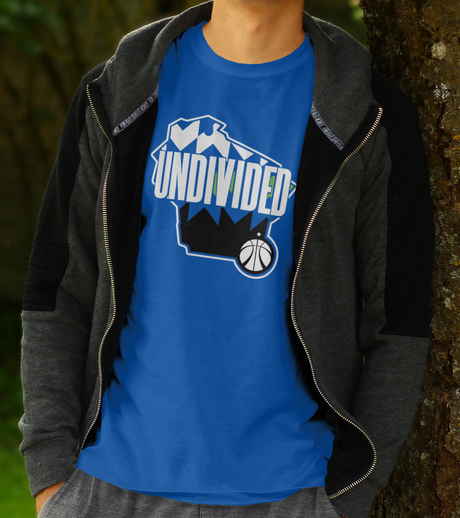 Pat Connaughton Undivided Milwaukee Basketball Map Blue T-Shirt