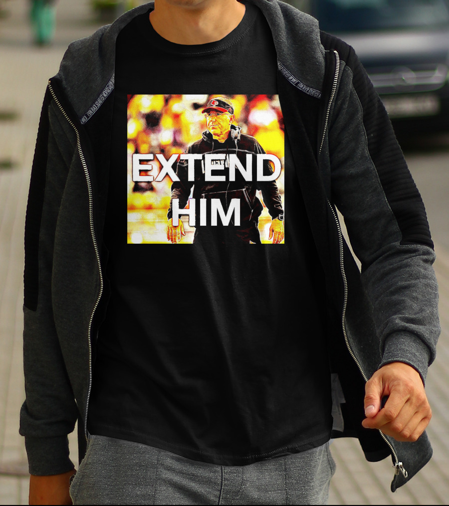 EXTEND HIM Coach With Headset And Red Cap T-Shirt