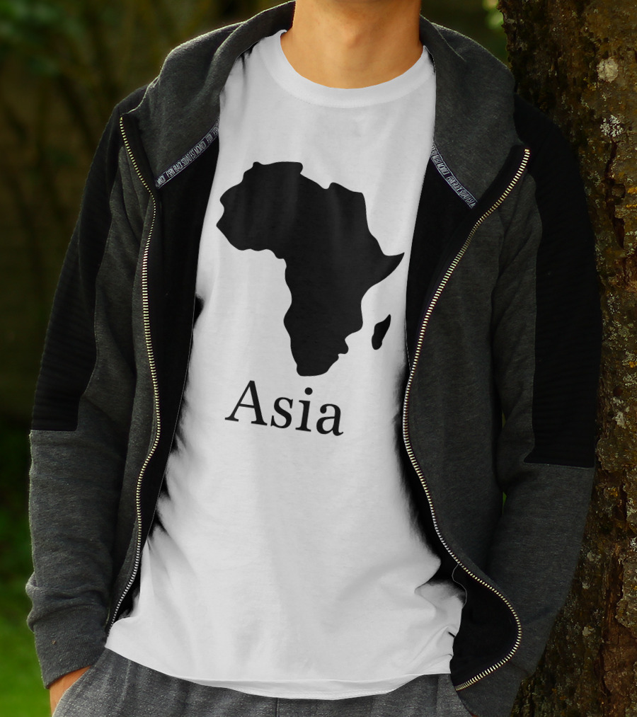Asia Africa Map Optical Illusion T-Shirt