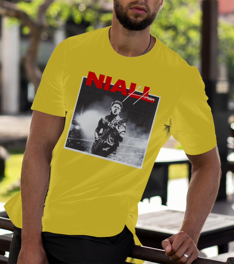 Niall Horan Live Performance Black And White Stage Photo With Red Name Highlight T-Shirt