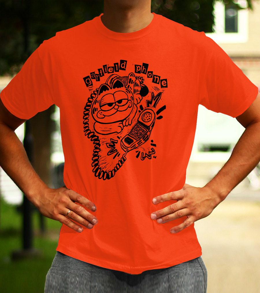 Craftsanity Shop Garfield Phone Relaxed Vintage Comic Vibe T-Shirt
