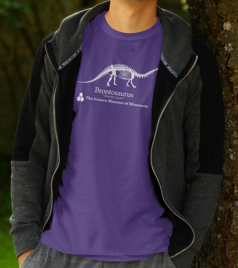 Brontosaurus Thunder Lizard Dinosaur Skeleton The Science Museum Of Minnesota T-Shirt