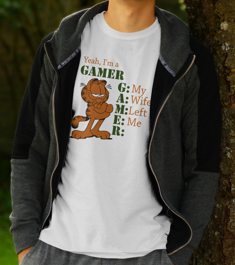 Yeah I'm A Gamer My Wife Left Me Garfield T-Shirt