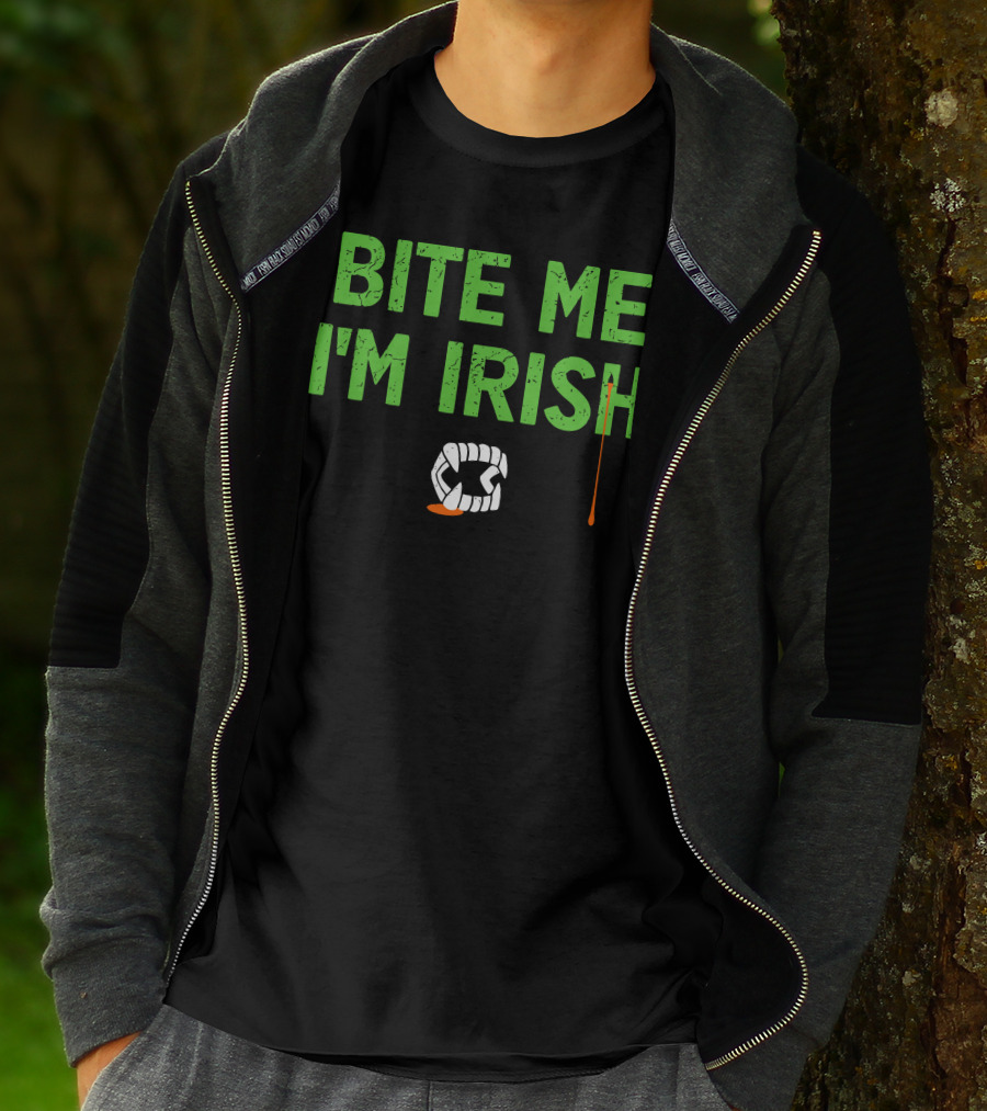 Tizzyent Bite Me I'm Irish With Dripping Blood And Fangs T-Shirt