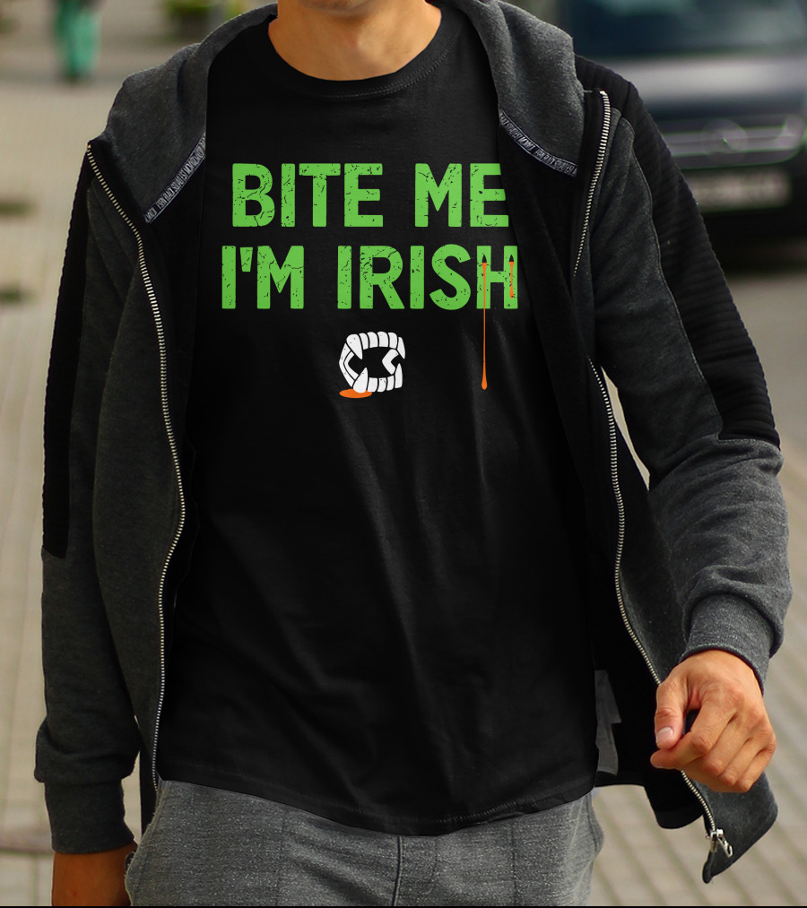 Tizzyent Bite Me I'm Irish With Dripping Blood And Fangs T-Shirt