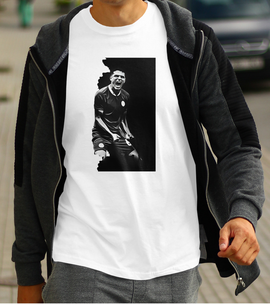 O Monstro Soccer Celebration Iconic Athlete Performance T-Shirt