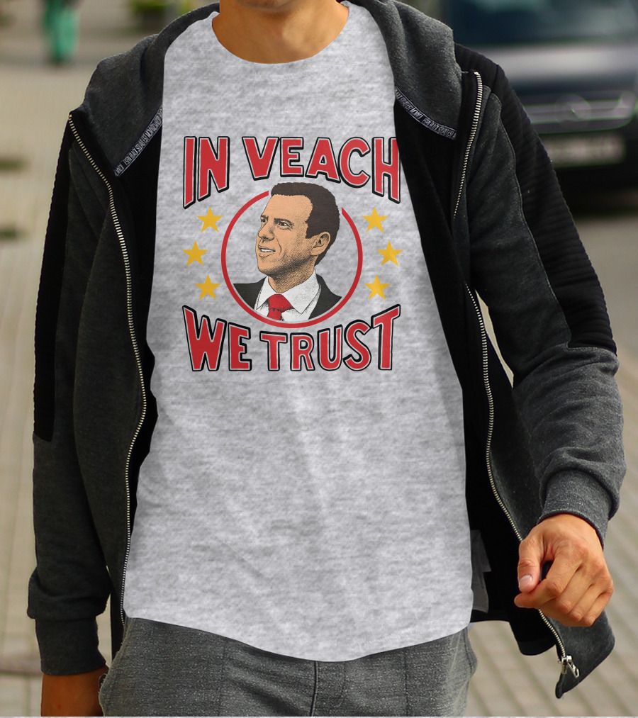 In Veach We Trust Red Tie Portrait With Yellow Stars T-Shirt