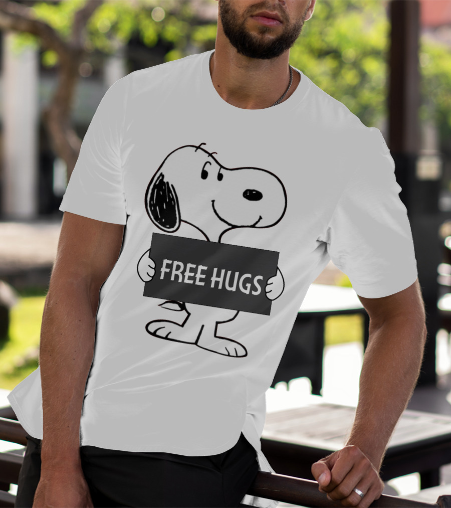 Free Hugs Snoopy Peanuts T-Shirt