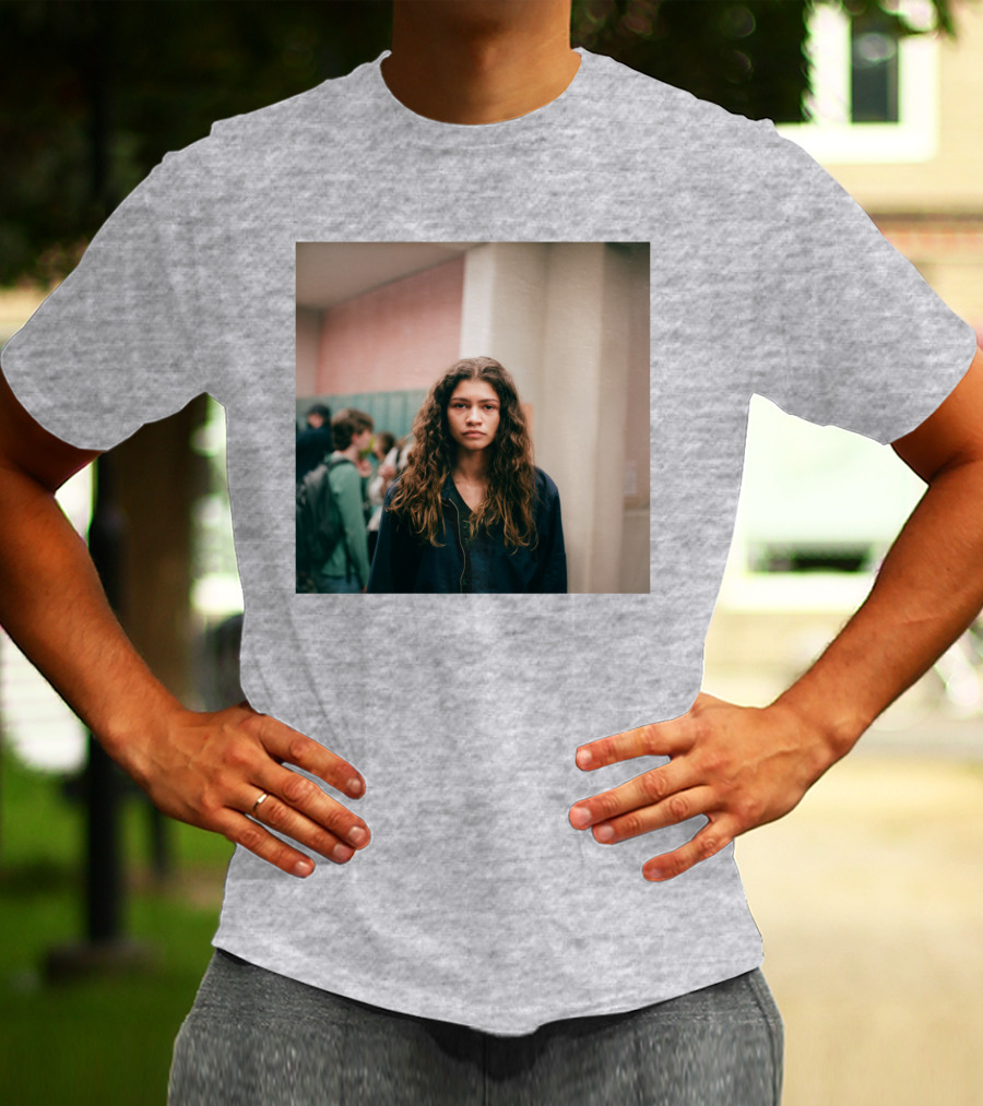 Labrinth Euphoria Season 2 Music Labrinth-Music Shop Rue Hallway Scene T-Shirt