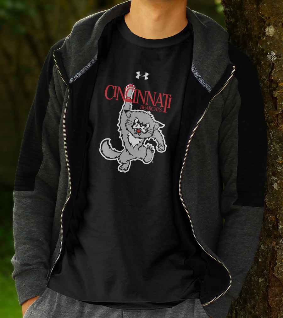 Cincinnati Bearcats 1990s Vault Logo Under Armour Retro Jumping Bearcat T-Shirt