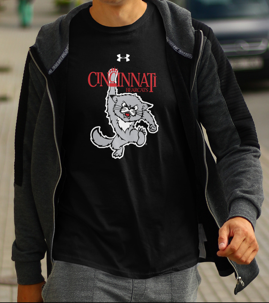 Cincinnati Bearcats 1990s Vault Logo Under Armour Retro Jumping Bearcat T-Shirt
