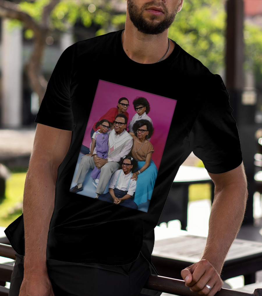 Mcdonkey Designs Keeping Up With The Ru's Family Portrait With Glasses On Pink Background T-Shirt