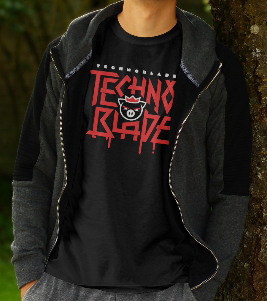 Technoblade Techno Blade Pig Crown Logo Gaming T-Shirt