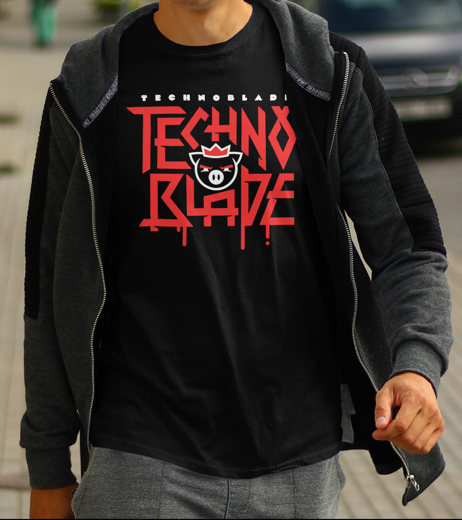 Technoblade Techno Blade Pig Crown Logo Gaming T-Shirt
