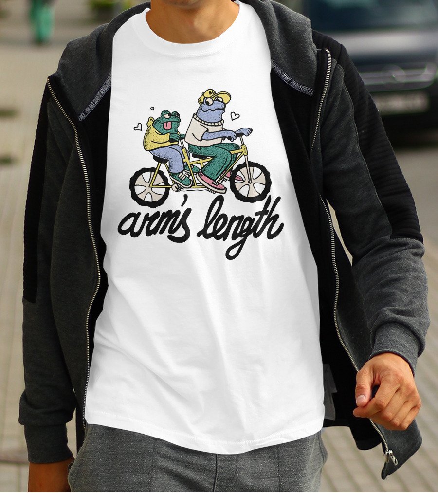 Arm's Length Frog And Toad Tandem Bicycle Hearts T-Shirt
