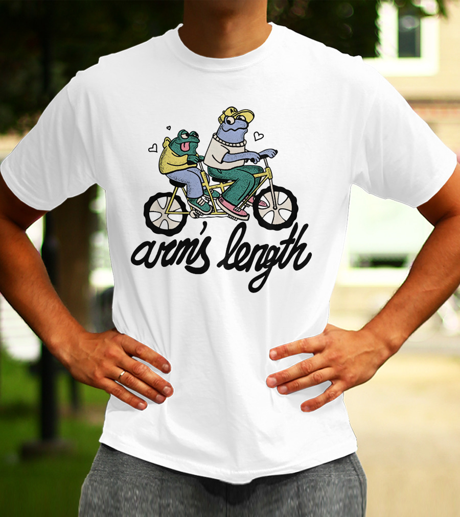 Arm's Length Frog And Toad Tandem Bicycle Hearts T-Shirt