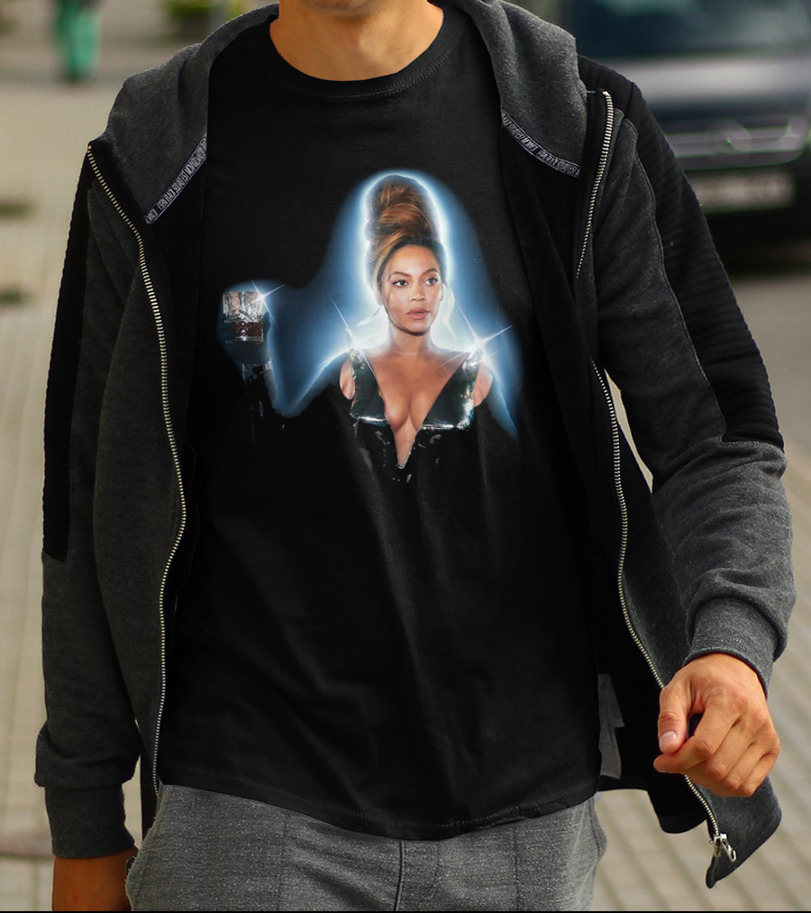 Beyonce That Girl Track Iconic Glamorous Photo With Drink T-Shirt