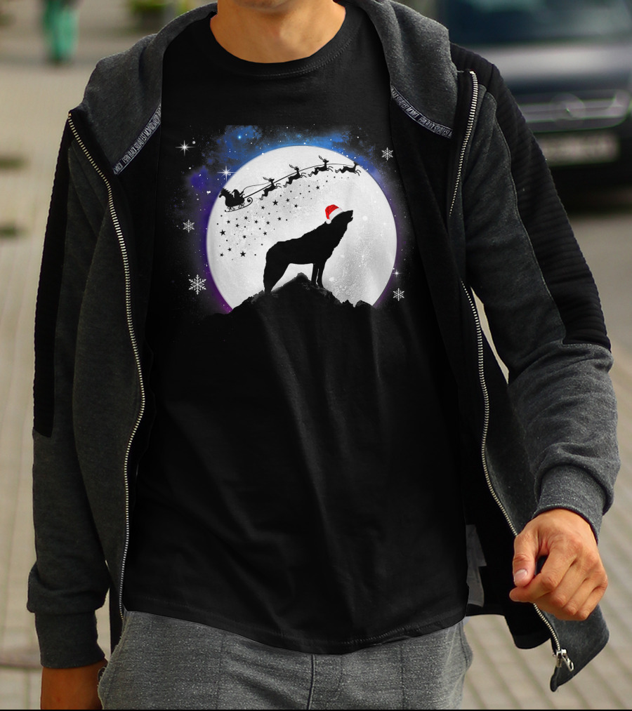 Wolf Santa Hat Full Moon Christmas Night T-Shirt
