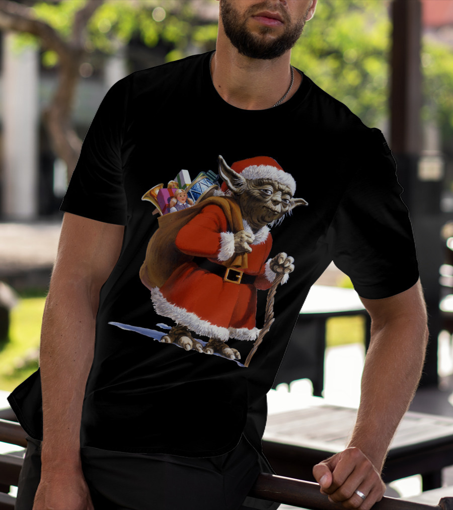 Star Wars Santa Yoda Carrying Sack Of Presents T-Shirt