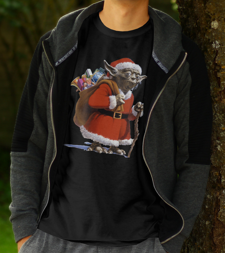 Star Wars Santa Yoda Carrying Sack Of Presents T-Shirt