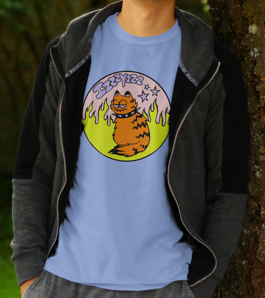Izzzyzzz Crowdmade Merch Garfield Flame Stars T-Shirt