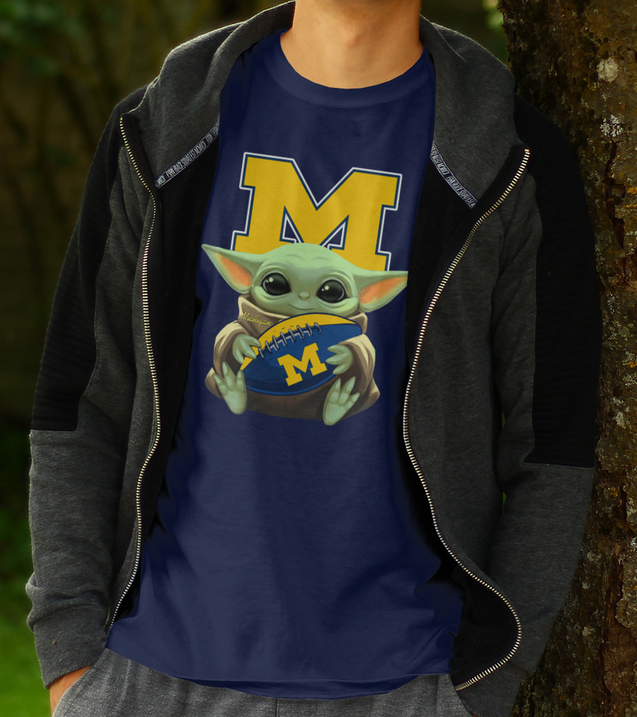 Michigan Baby Yoda Football M T-Shirt