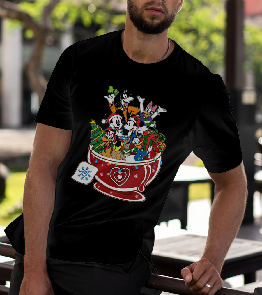 Xmas Minnie Mickey Daisy Donald Goofy Pluto Festive Cup T-Shirt