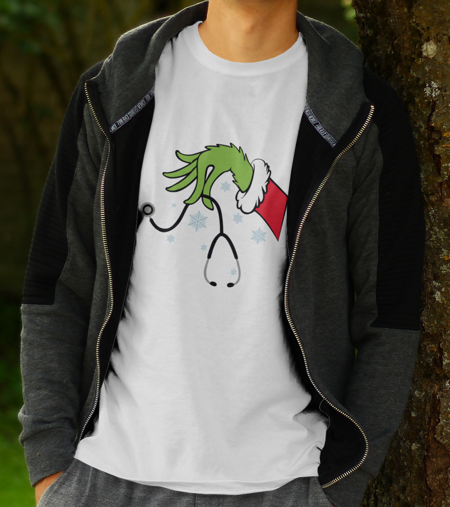 Grinch Nurse Christmas Doctor Stethoscope Hand Snowflakes T-Shirt