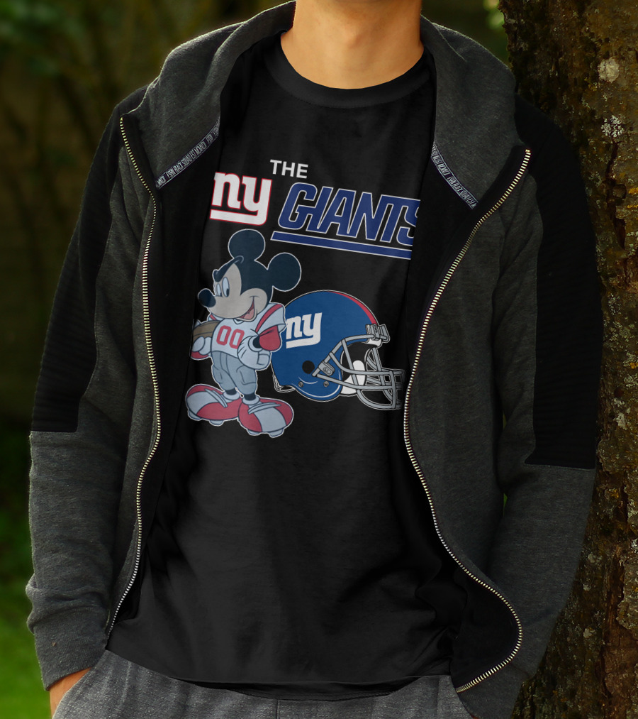 NEW YORK GIANTS MICKEY MOUSE FOOTBALL HELMET 00 T-Shirt