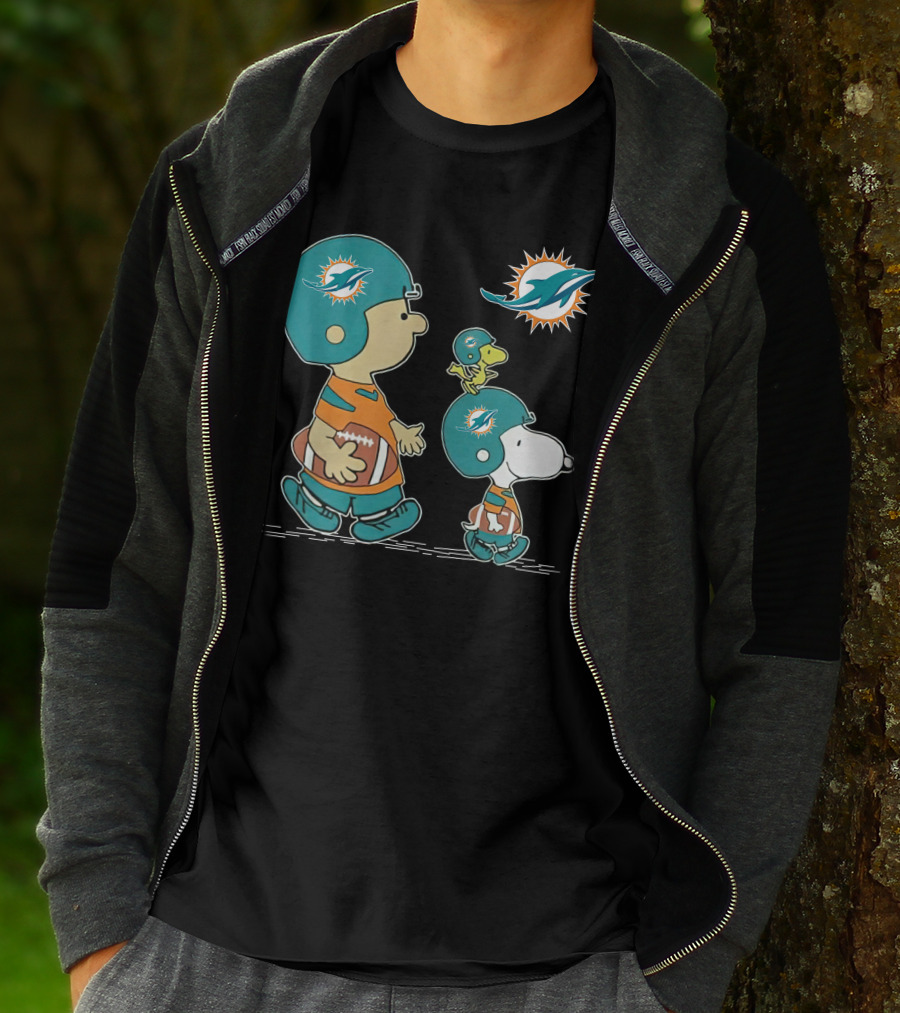 Snoopy Charlie Brown Miami Dolphins Football Helmets T-Shirt