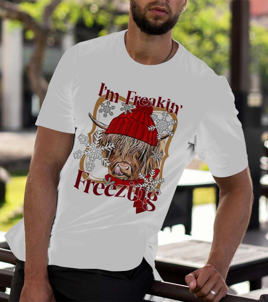 I'm Freakin' Freezing Highland Cow Snowflakes Winter T-Shirt
