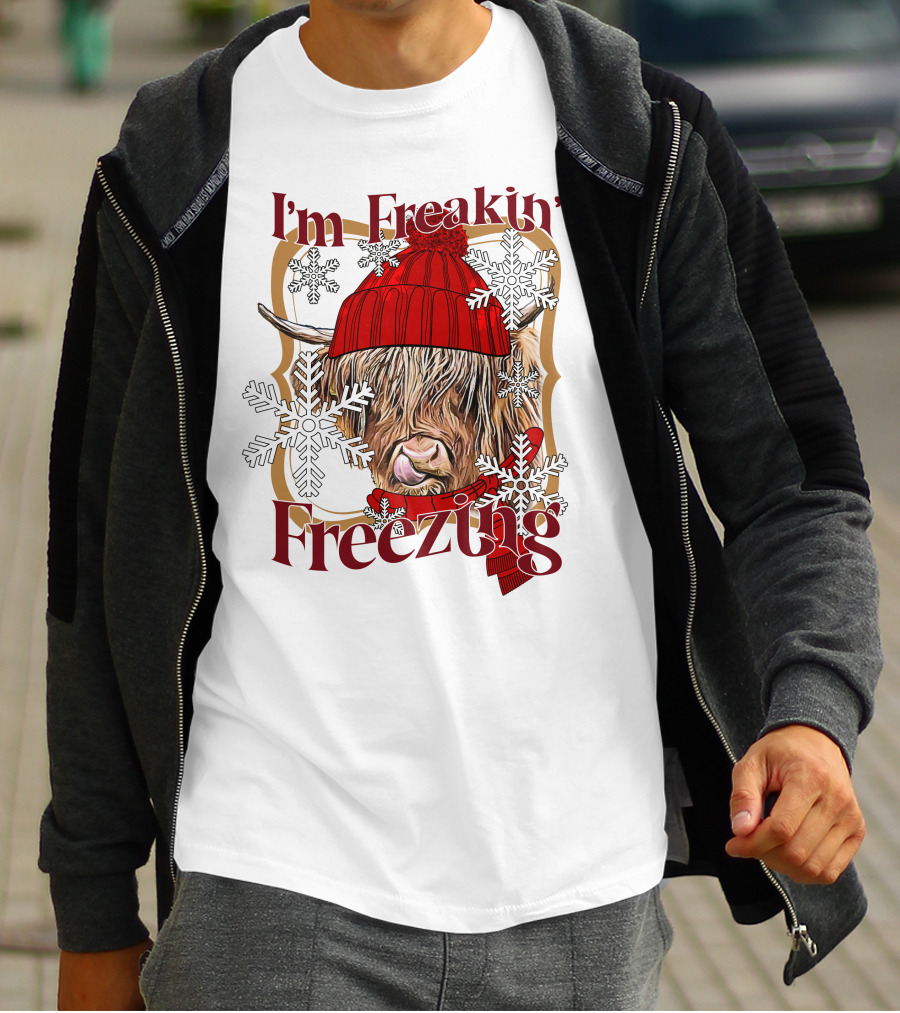 I'm Freakin' Freezing Highland Cow Snowflakes Winter T-Shirt